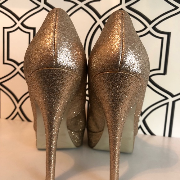 🌟HP Enzo Angiolini Smiles Gold Platform Heels 🌟 - Picture 4 of 5